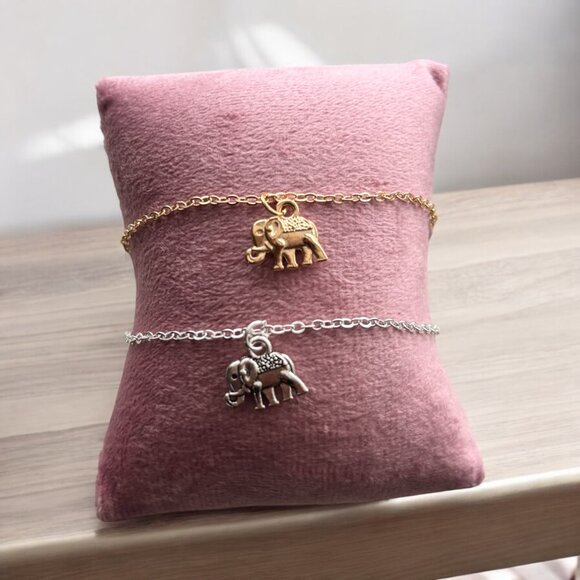 Elephant Pendant Bracelet - Picture 5 of 7